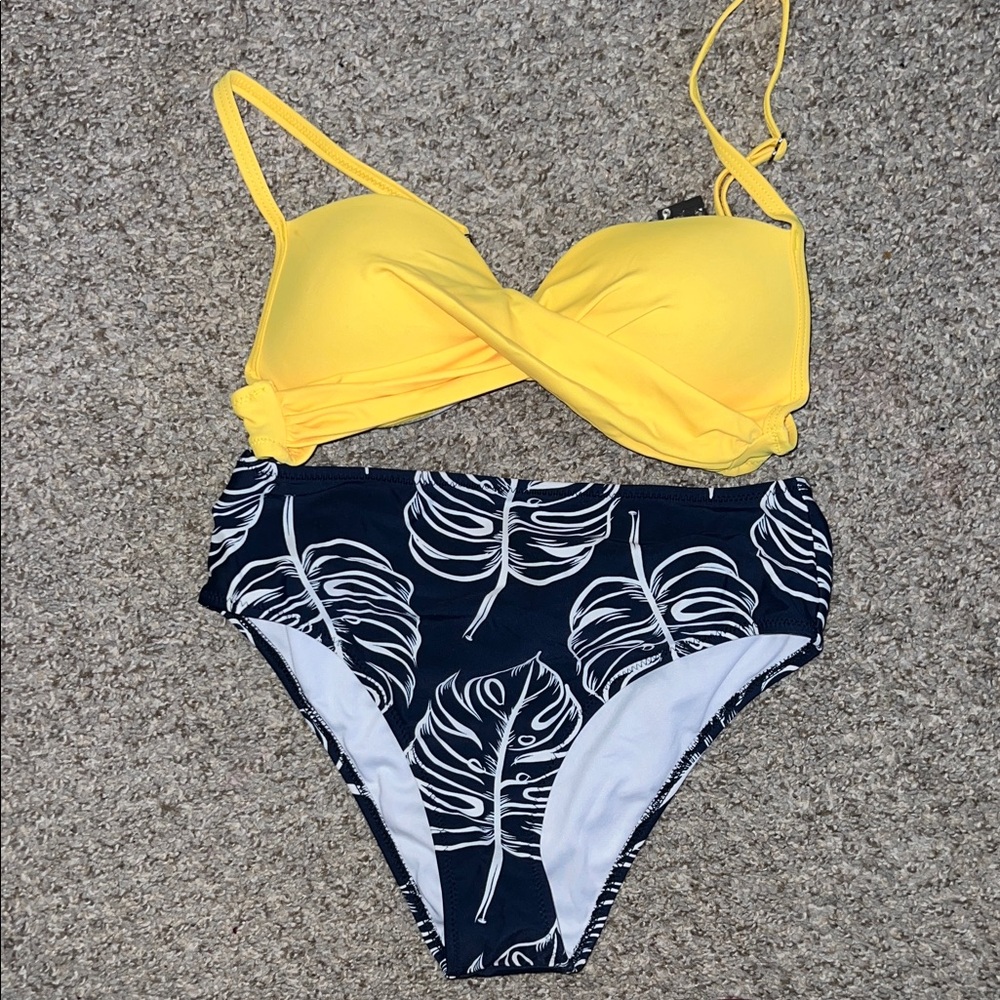 Cupshe Yellow and Blue Swimwear